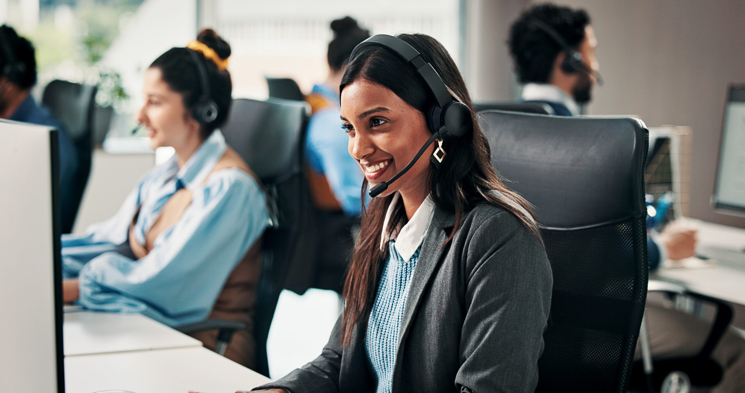 Telephone answering services for small businesses helping Indian entrepreneurs manage UK customer calls