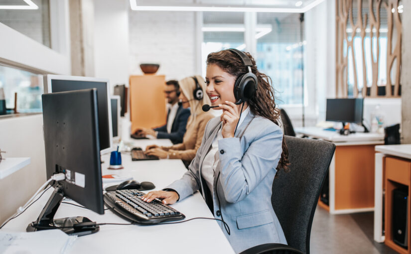 Call forwarding vs call answering comparison for Indian businesses serving UK customers