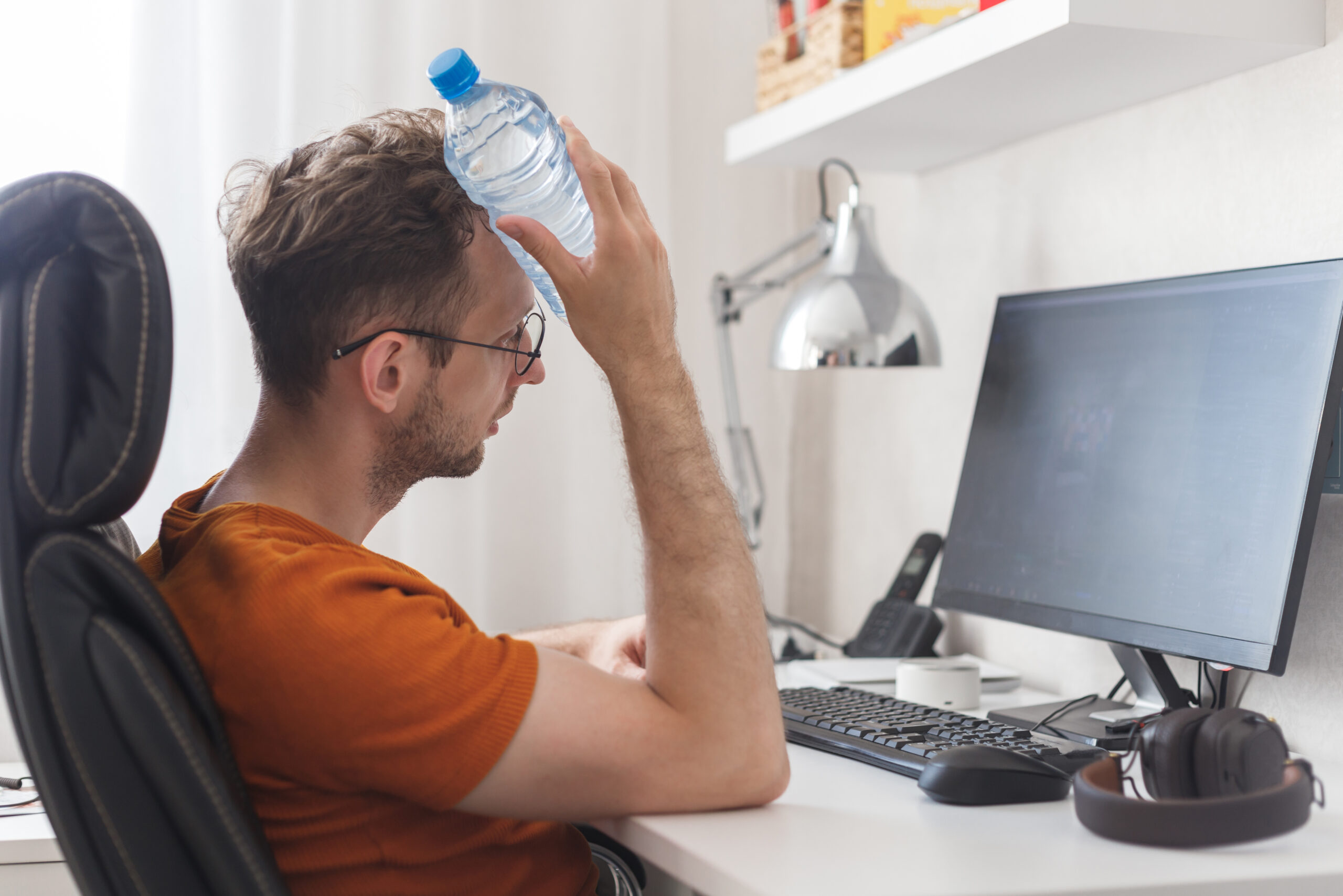 UK businesses protecting productivity during heatwaves with flexible workspace and digital mailroom support
